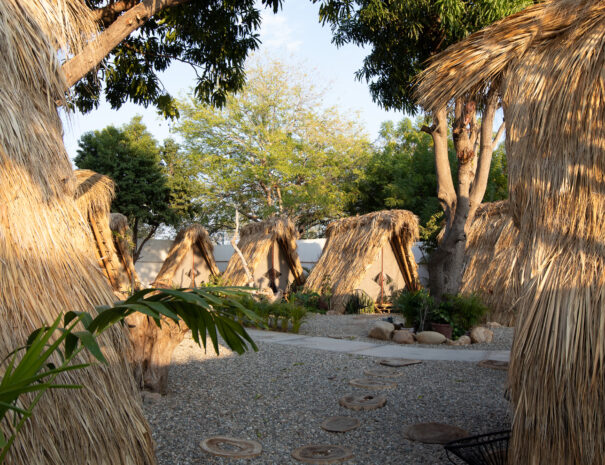 Tribu glambing Puerto escondido oaxaca , tepee